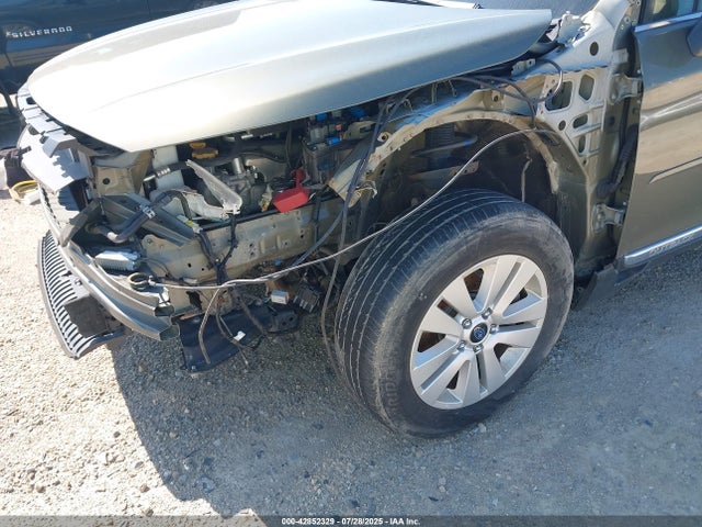 4S4BSETCXH3374658 Subaru u4