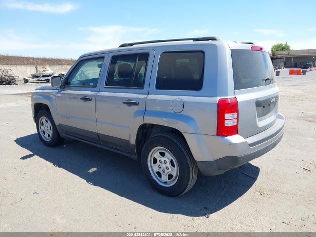 1C4NJPBB8GD681022 Jeep Patriot