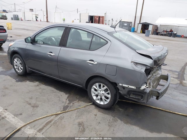 3N1CN7AP9JL811838 Nissan 2018