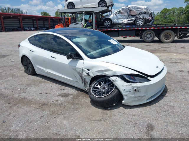 2025 TESLA MODEL 3 5YJ3E1EA7SF976853 Photo 0