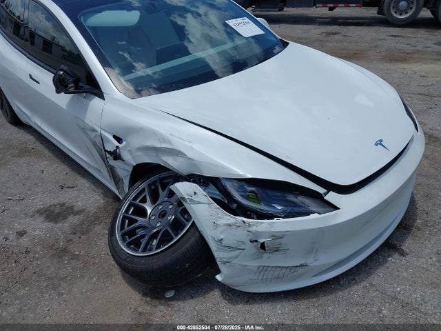 2025 TESLA MODEL 3 5YJ3E1EA7SF976853 Photo 5