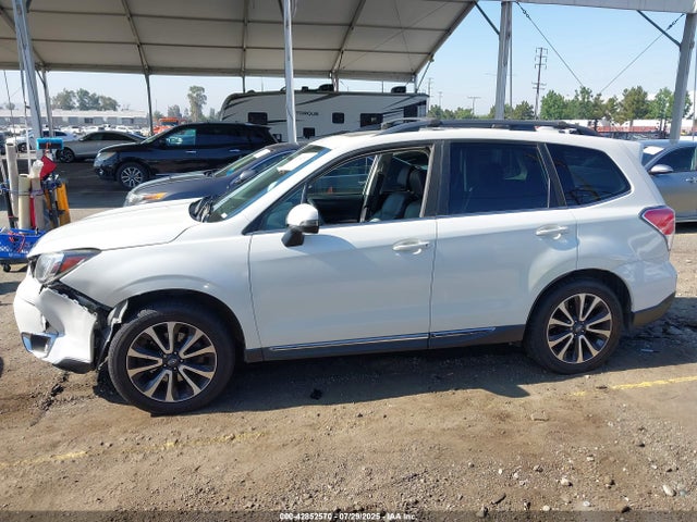 Subaru u4 2018 JF2SJGWC5JH409101 Image 14