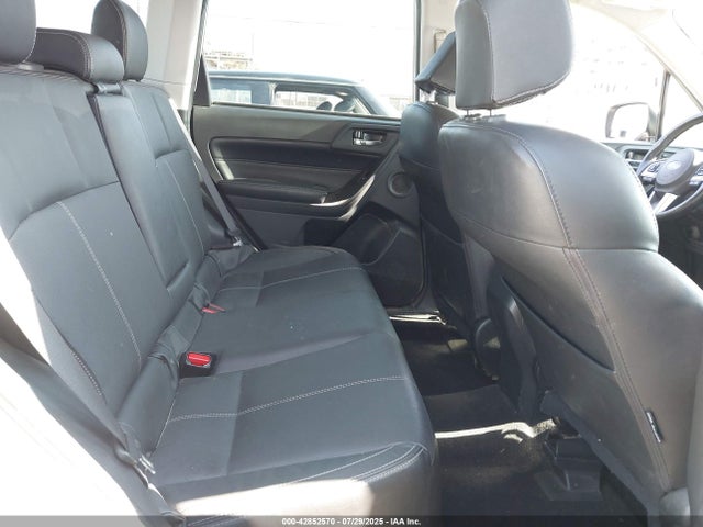Subaru u4 2018 JF2SJGWC5JH409101 Image 8