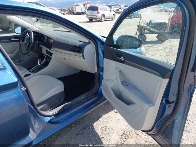 3VWEB7BU4KM196983 Volkswagen 1.8 tsi