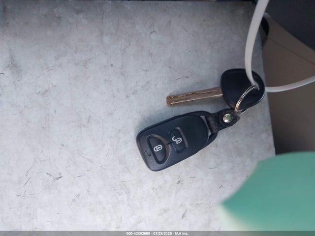 Hyundai 2017 2017 KMHCT4AE6HU372044 Image 11
