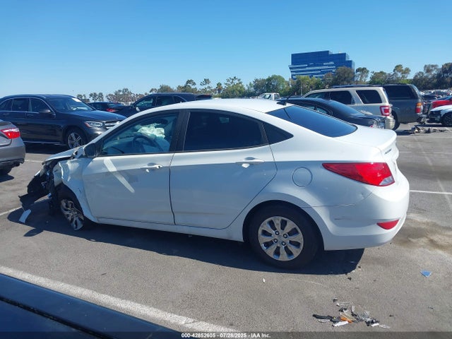 Hyundai 2017 2017 KMHCT4AE6HU372044 Image 15