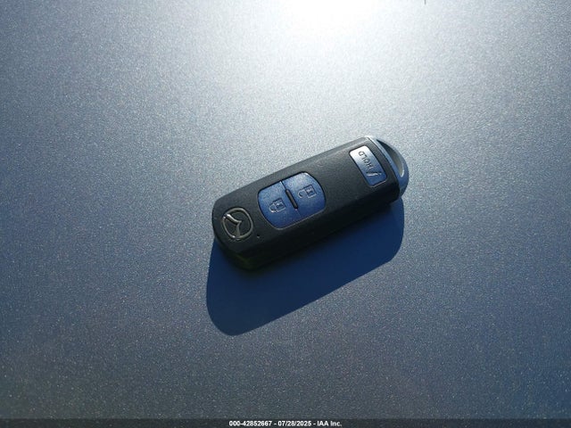 JM1BM1K72G1333561 Mazda pe