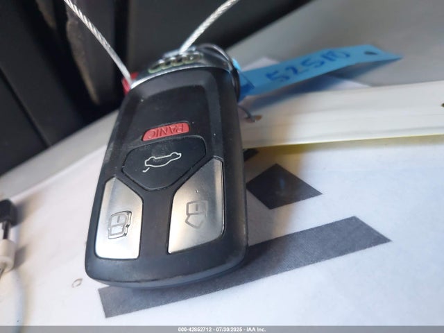 2017 AUDI A4 WAUGNAF48HN025580 Photo 10