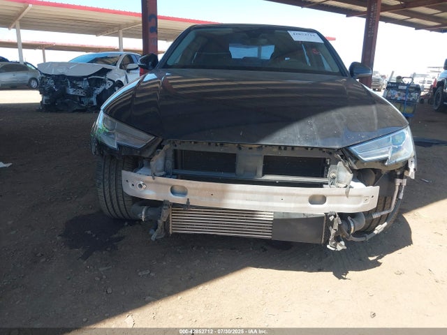 2017 AUDI A4 WAUGNAF48HN025580 Photo 5
