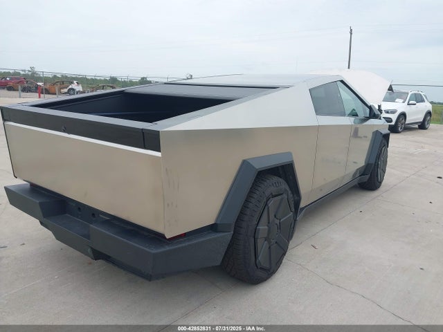 2024 TESLA CYBERTRUCK 7G2CEHED1RA024132 Photo 3