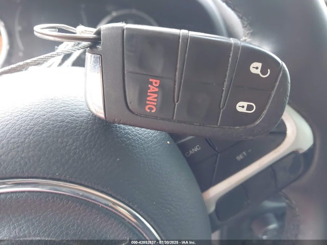Jeep Renegade 2020 ZACNJABB2LPL49857 Image 11