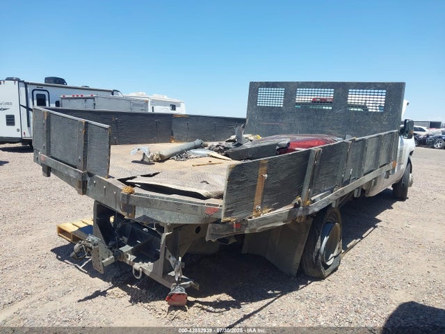 1GB3CVCG1KF121716 Chevrolet Silverado 3500hd Chassis Wt
