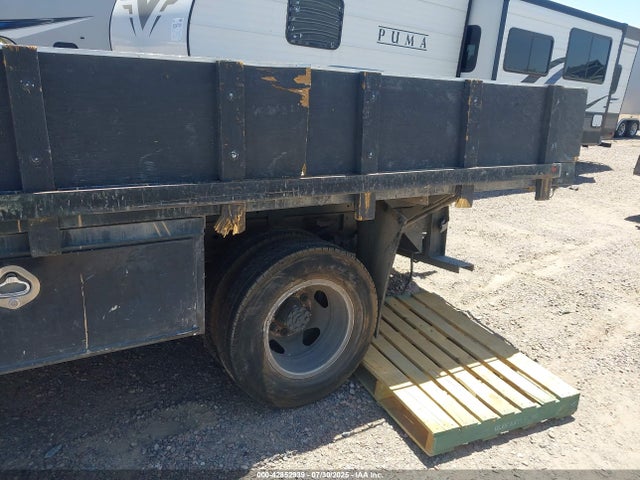 1GB3CVCG1KF121716 Chevrolet Silverado 3500hd Chassis Wt