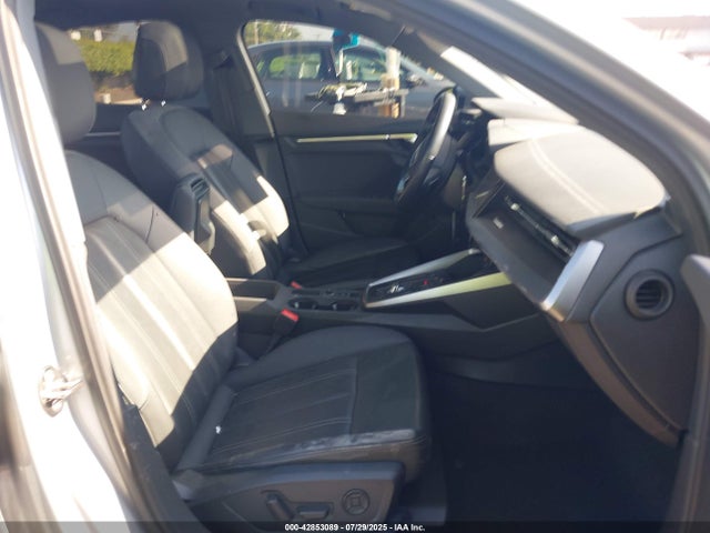 2023 AUDI A3 WAUHUDGY6PA051871 Photo 4