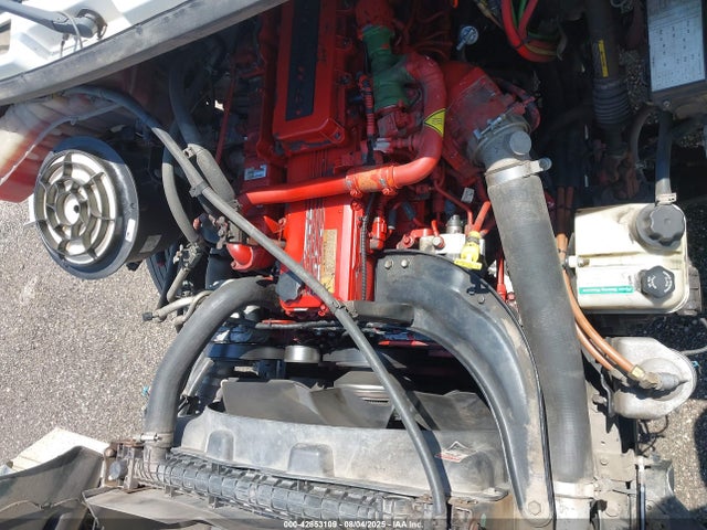 1FVHCYCY7GHHB6175 Freightliner Cummins Isl