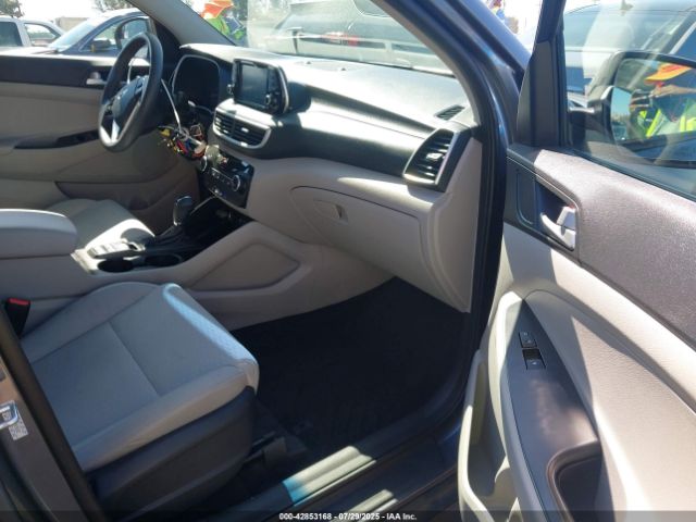 2019 HYUNDAI TUCSON KM8J2CA42KU939322 Photo 4