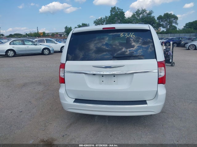 Chrysler Town and Country 2016 2C4RC1AG3GR260540 Image 16