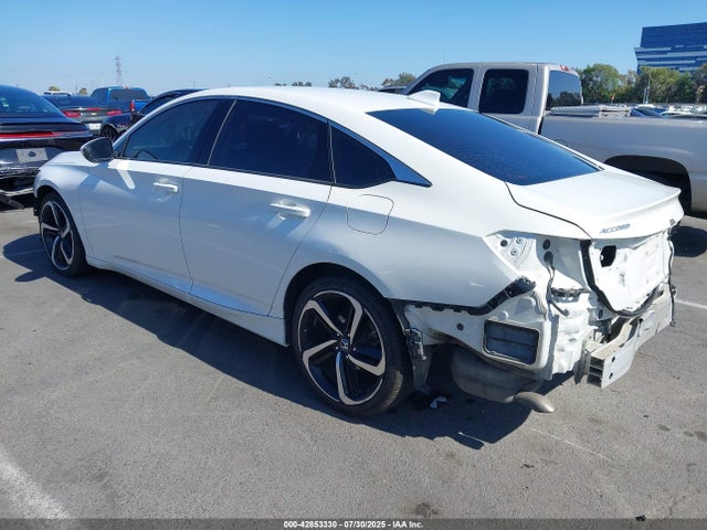 Honda l15be 2018 1HGCV1F19JA225082 Image 3