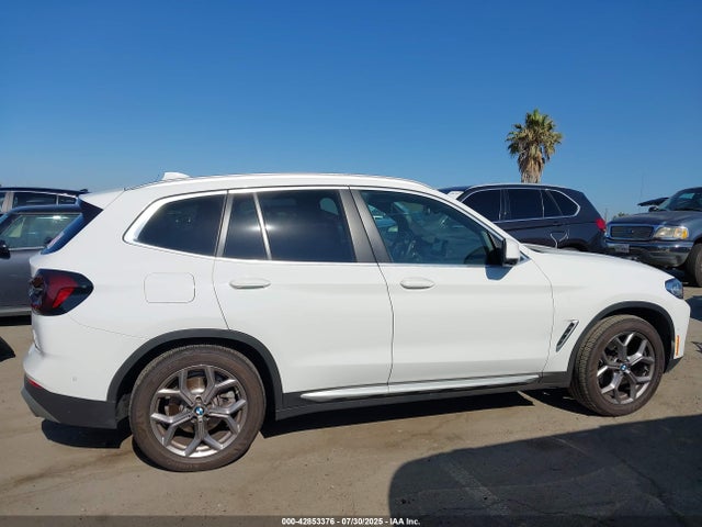 BMW X3 2023 5UX43DP05P9N54581 Image 13