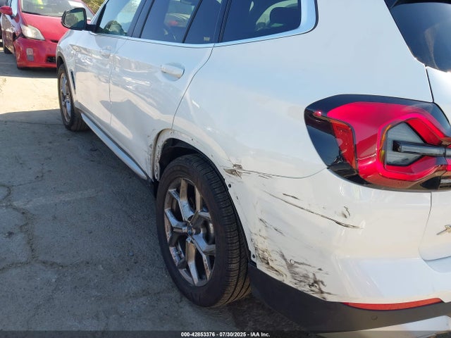 BMW X3 2023 5UX43DP05P9N54581 Image 17