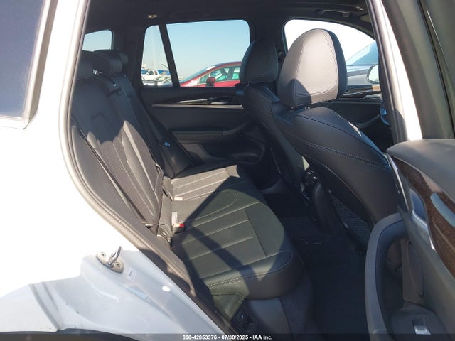 BMW X3 2023 5UX43DP05P9N54581 Image 8
