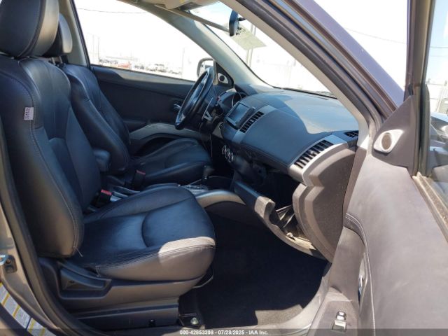 2010 MITSUBISHI OUTLANDER JA4JS4AX1AZ008004 Photo 4