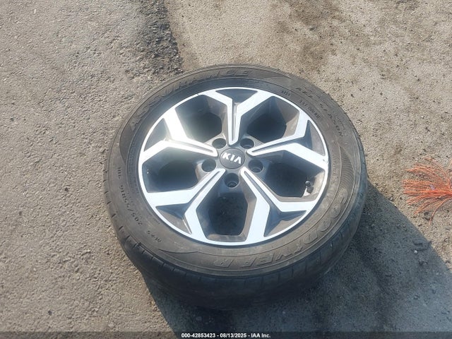 3KPF24AD9KE108818 KIA mpi nu