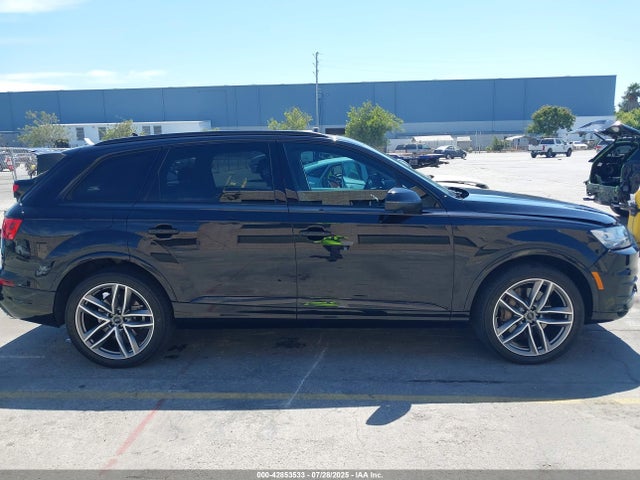 Audi Q7 2017 WA1VAAF75HD020952 Image 13
