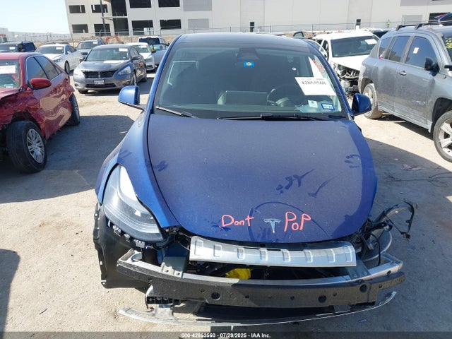7SAYGAEE9SF288732 Tesla 2025