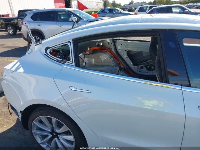 Tesla 2020 2020 5YJ3E1EC2LF627456 Image 23