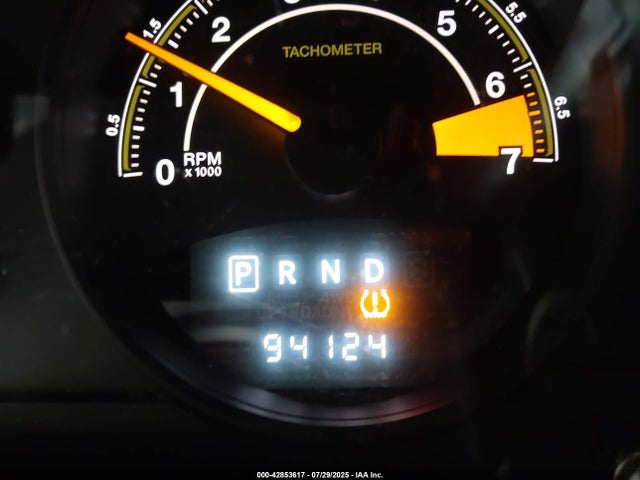 1C4NJRBB6ED898013 Jeep 2014