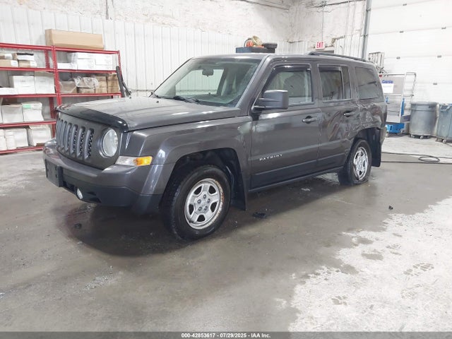 1C4NJRBB6ED898013 Jeep 2014