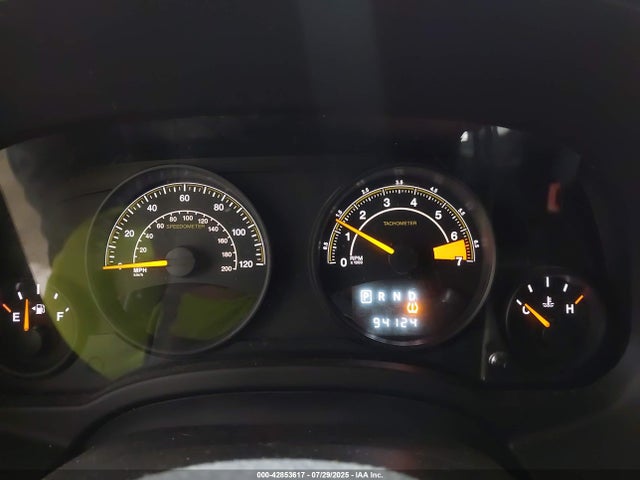 1C4NJRBB6ED898013 Jeep 2014