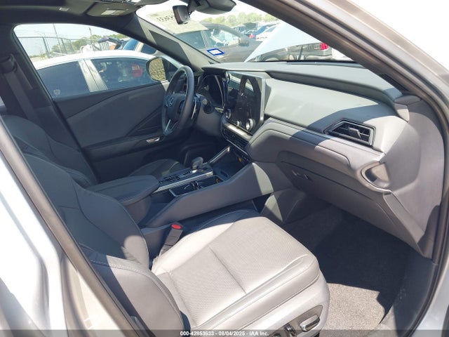 Lexus t24a-fts 2025 5TDAAAB66SS022335 Image 3