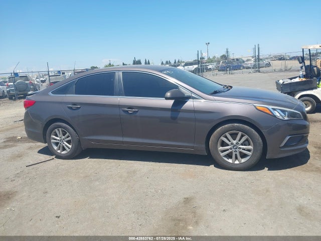 5NPE24AF4HH545692 Hyundai 2017