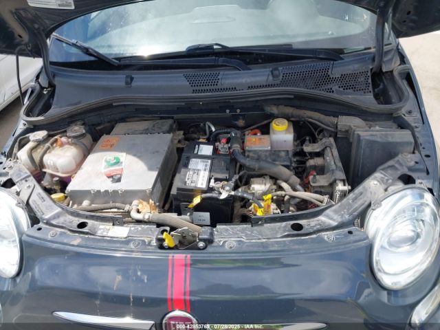 2016 FIAT 500E 3C3CFFGE8GT229480 Photo 9