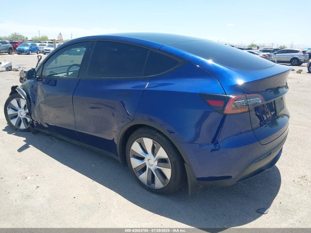 2023 TESLA MODEL Y 7SAYGDEE8PA106671 Photo 2