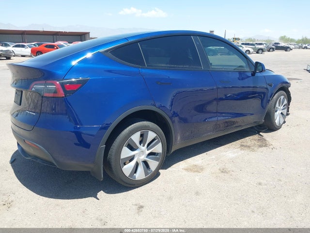 2023 TESLA MODEL Y 7SAYGDEE8PA106671 Photo 3