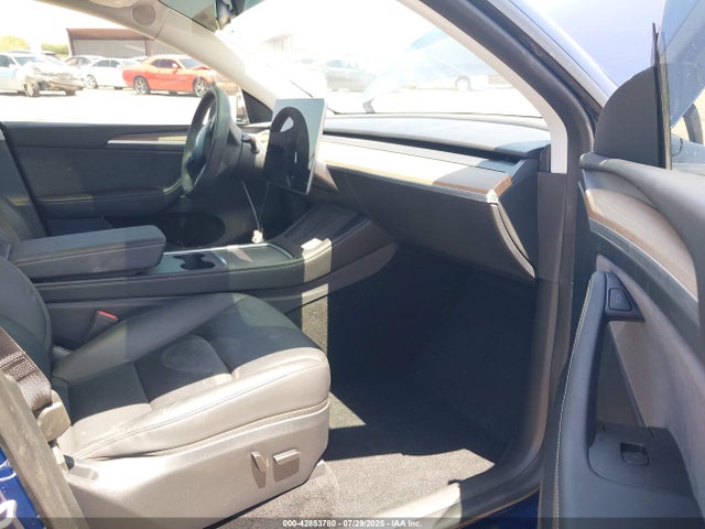 2023 TESLA MODEL Y 7SAYGDEE8PA106671 Photo 4