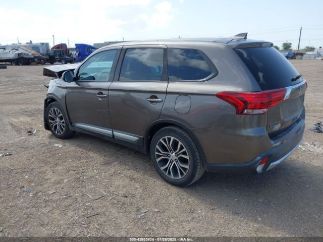 2018 MITSUBISHI OUTLANDER JA4AD3A31JZ034104 Photo 2