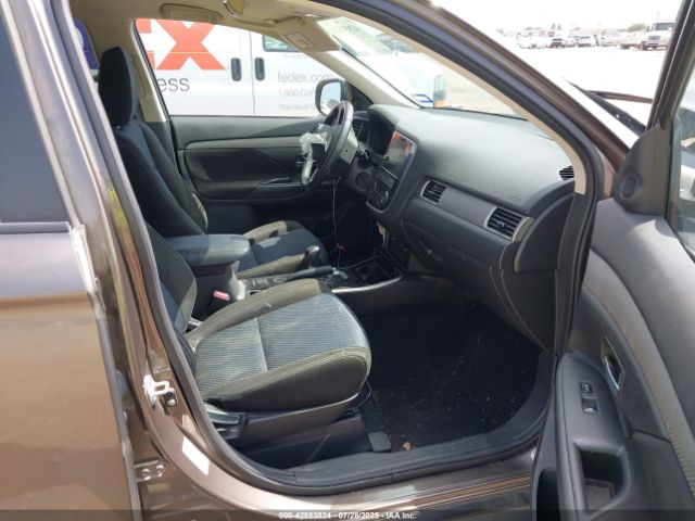 2018 MITSUBISHI OUTLANDER JA4AD3A31JZ034104 Photo 4