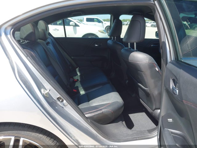 1HGCR2F15HA043268 Honda k24w1