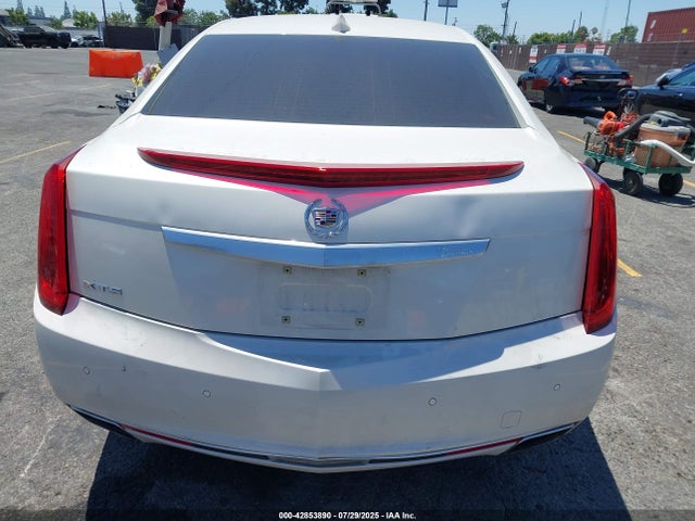 Cadillac lfx 2015 2G61M5S34F9117272 Image 16