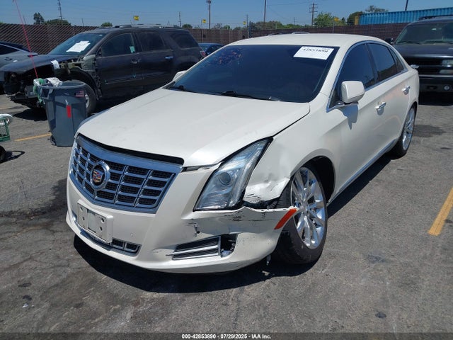 Cadillac lfx 2015 2G61M5S34F9117272 Image 2