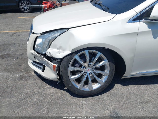 Cadillac lfx 2015 2G61M5S34F9117272 Image 6