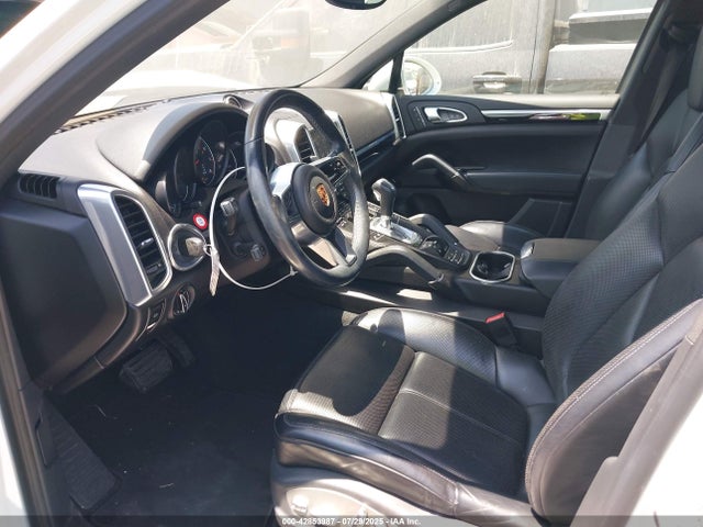 2017 PORSCHE CAYENNE WP1AA2A28HKA86282 Photo 4