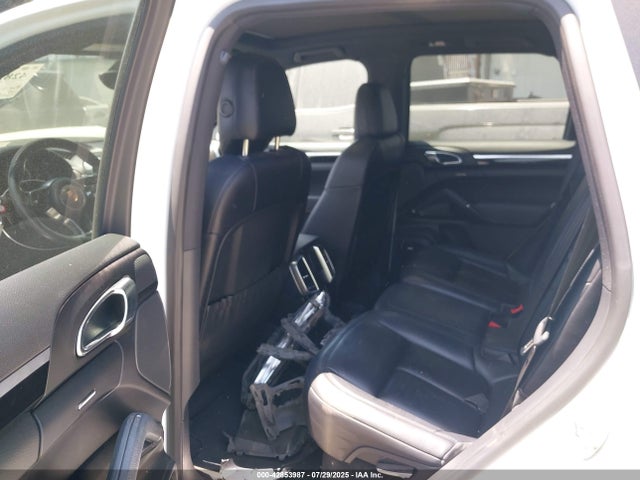 2017 PORSCHE CAYENNE WP1AA2A28HKA86282 Photo 7