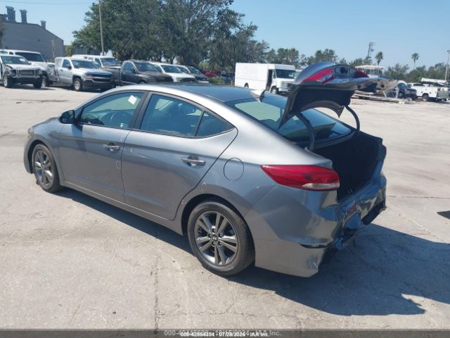 2018 HYUNDAI ELANTRA 5NPD84LF6JH261168 Photo 2