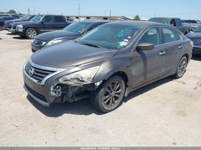 1N4AL3AP6FN917096 Nissan 2015