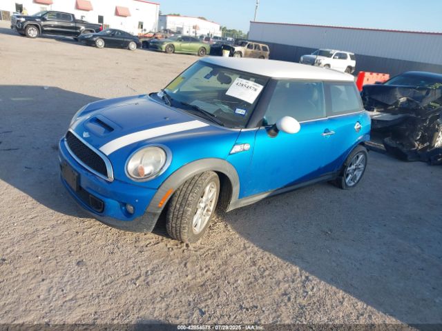2011 MINI COOPER S WMWSV3C5XBTY13489 Photo 1